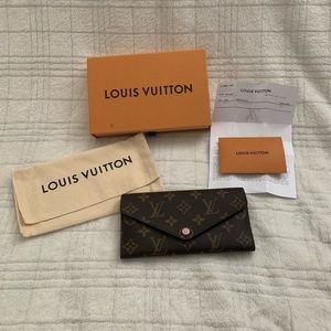 Louis Vuitton Josephine Wallet